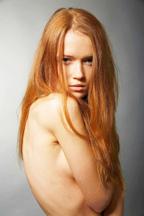 Alexandra Krosney Nude